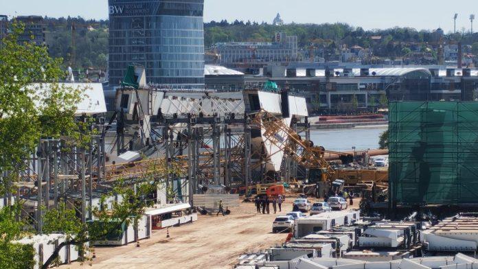 jedna-osoba-poginula-nesreca-na-gradilistu-kod-brankovog-mosta,-dvoje-radnika-povredeno-kad-se-obrusio-kran-(foto)