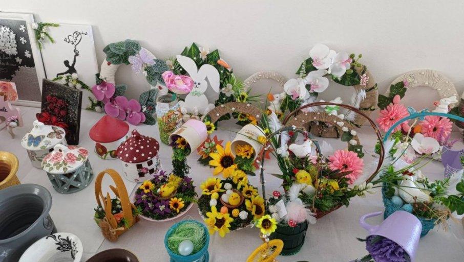 stolovi-puni-sarenila:-pacijenti-specijalne-zatvorske-bolnice-u-beogradu-izradili-predmete-za-vaskrsnju-izlozbu stolovi-puni-sarenila:-pacijenti-specijalne-zatvorske-bolnice-u-beogradu-izradili-predmete-za-vaskrsnju-izlozbu