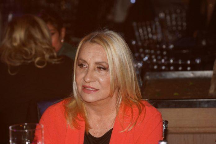 “vesna-zmijanac-ne-moze-da-hoda”-saopstene-zabrinjavajuce-informacije-o-stanju-pevacice!