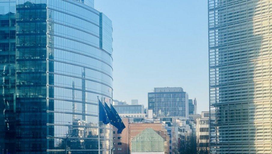 u-evropi-“alo”-po-cenama-kao-kod-kuce?-danas-se-u-briselu-odrzava-sastanak-radne-grupe-za-ukidanje-dodatnih-troskova-telefoniranja u-evropi-“alo”-po-cenama-kao-kod-kuce?-danas-se-u-briselu-odrzava-sastanak-radne-grupe-za-ukidanje-dodatnih-troskova-telefoniranja