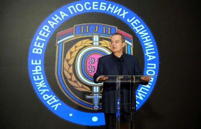 dacic-otvorio-izlozbu-o-generalu-stevanovicu-ministar-istakao-da-istorija-naseg-naroda-obiluje-primerima-velikog-herojstva