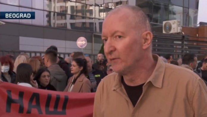 dejan-ilic-zaplakao-zbog-n1:-optuzio-solaka-da-ih-je-prodao-(video)