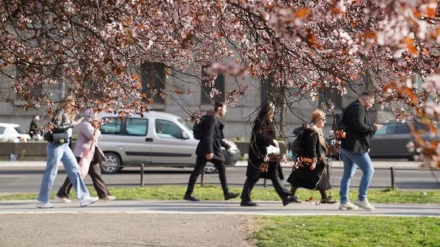 Променљиво-облачно-са-сунчаним-интервалима Променљиво-облачно-са-сунчаним-интервалима