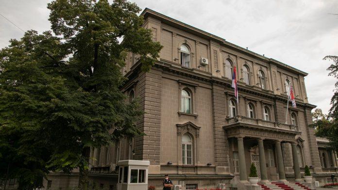 nekoliko-neformalnih-akademskih-mreza-predalo-inicijativu-za-vanredne-izbore