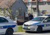 (FOTO, VIDEO) PRVE SLIKE SA MESTA UBISTVA U SURČINU Nemanja ubio muškarca, pa telo prekrio KREVETOM! Ukrao mu auto i zakucao se u BETONSKI KRST! (foto,-video)-prve-slike-sa-mesta-ubistva-u-surcinu-nemanja-ubio-muskarca,-pa-telo-prekrio-krevetom!-ukrao-mu-auto-i-zakucao-se-u-betonski-krst!