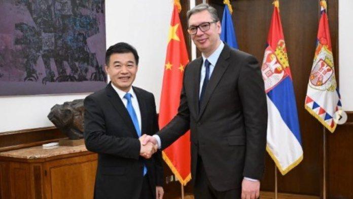 “srbiju-i-kinu-povezuje-celicno-prijateljstvo”:-vucic-se-oglasilo-nakon-sastanka-sa-predstavnicima-korporacije-shandong-hi-speed-group-(foto)