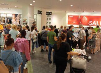 Nekada vodeća kompanija u Švedskoj, a sada muči da povrati poverenje investitora: H&M i dalje gubi od Zare nekada-vodeca-kompanija-u-svedskoj,-a-sada-muci-da-povrati-poverenje-investitora:-h&m-i-dalje-gubi-od-zare