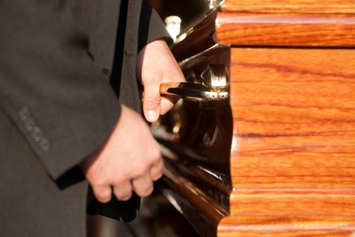 dva-dana-cuvali-mrtvog-coveka,-jer-nema-mrtvozornika!-nesvakidasnji-slucaj-u-ovom-srpskom-gradu:-izdat-nalog-da-se-“pozajmi”-iz-susednog-mesta!