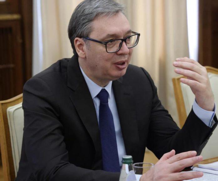 vucic-sutra-nastavlja-konsultacije:-predsednik-srbije-sa-predstavnicima-sns-i-udruzenih-sindikata-srbije-sloga