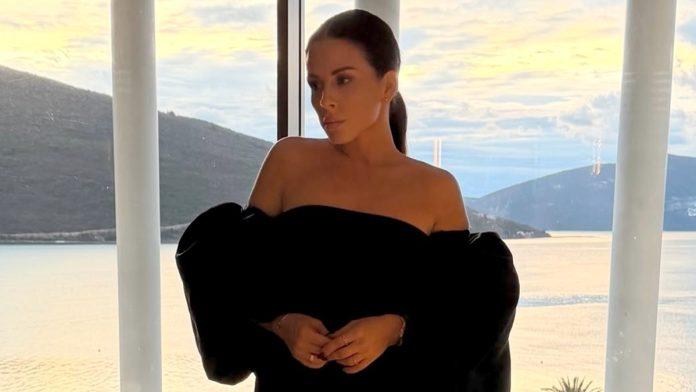 vila-sa-bazenom-koja-se-nalazi-na-samoj-plazi-ana-sevic-sa-porodicom-otisla-iz-srbije,-pa-slikala-kakvo-je-iznenadenje-sacekalo:-sve-prsti-od-luksuza-(foto)