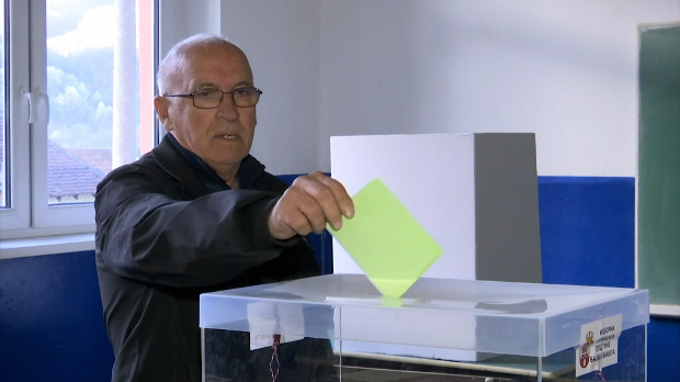 Понављају-се-избори-на-једном-бирачком-месту-у-селу-Оклетац-код-Бајине-Баште Понављају-се-избори-на-једном-бирачком-месту-у-селу-Оклетац-код-Бајине-Баште