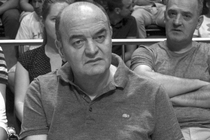 bili-smo-u-zgradi-gde-je-ziveo-vujosevic:-zatekao-nas-je-jedan-bas-sokantan-detalj!-(foto)