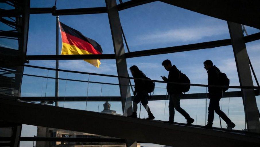 alarmantni-podaci-dojce-velea:-sve-vise-mladih-planira-da-napusti-nemacku alarmantni-podaci-dojce-velea:-sve-vise-mladih-planira-da-napusti-nemacku