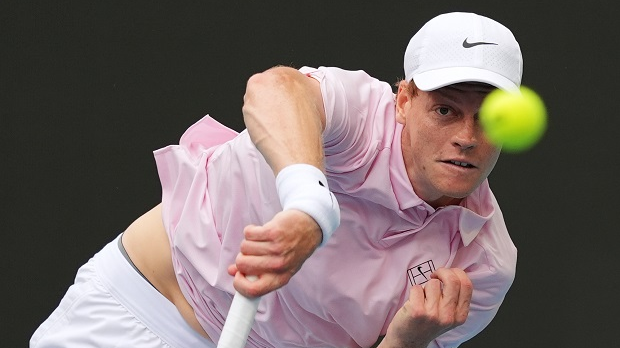 Махач-прекинуо-Синеров-нестварни-низ,-Италијан-упркос-томе-у-четвртфиналу-Монте-Карла Махач-прекинуо-Синеров-нестварни-низ,-Италијан-упркос-томе-у-четвртфиналу-Монте-Карла