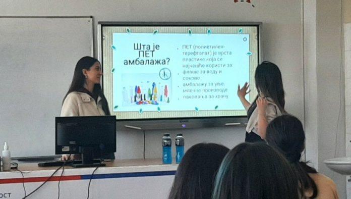 „korak-za-buducnost“-–-„gradska-cistoca“-kompostira-sa-srednjoskolcima-u-sedmoj-beogradskoj-gimnaziji