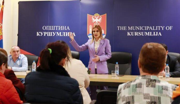 “krenuli-smo-od-kursumlije,-a-nastavljamo-sirom-srbije!”-ministarka-durdevic-stamenkovski:-mesecna-naknada-iznosice-65.000-dinara-plus-uplatu-poreza-i-doprinosa