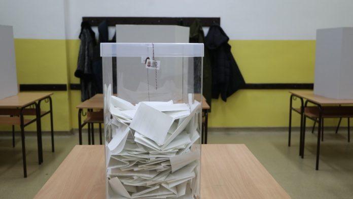 ponovljeni-izbori-na-birackom-mestu-broj-36-u-bajinoj-basti:-izaslo-75-odsto-biraca