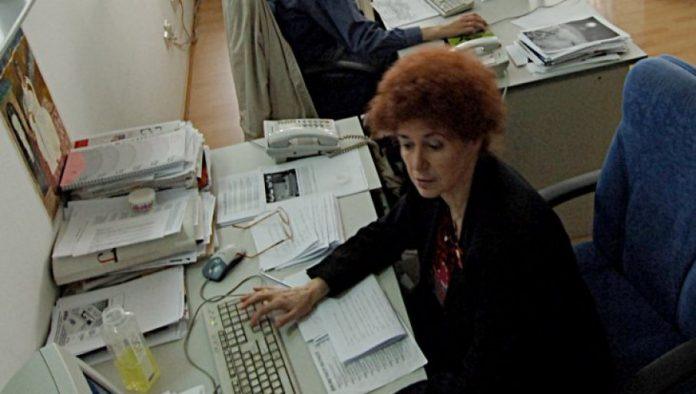 odlazak-jelke-duric:-preminula-dugogodisnja-urednica-u-“novostima”-–-bila-izuzetno-obrazovana,-prava-dama,-uvek-na-stiklama-i-s-tasnom-u-ruci