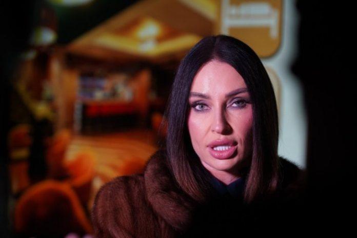 sta-je-htela-da-mi-radi?!-kaca-zivkovic-usred-intervjua-saznala-brutalne-vesti-koje-su-je-zgrozile!-(video)