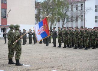 Kandidati za podoficire Vojske Srbije položili zakletvu! General Zlatković: “Pred vama su izazovi koji će vas oblikovati kao vojnike, ali i kao buduće vođe” kandidati-za-podoficire-vojske-srbije-polozili-zakletvu!-general-zlatkovic:-“pred-vama-su-izazovi-koji-ce-vas-oblikovati-kao-vojnike,-ali-i-kao-buduce-vode”