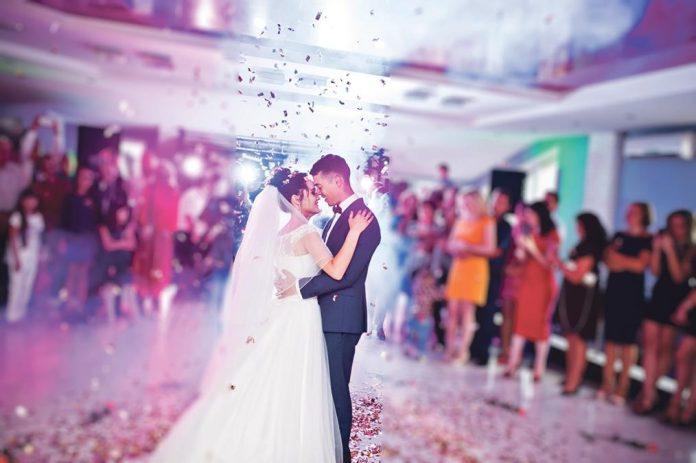 skandal-na-svadbi-u-jagodini!-mlada-sokirala-sve-jednom-recenicom,-a-mladozenja-pobesneo:-“sta-izvodis,-kakva-ti-je-to-fora?”