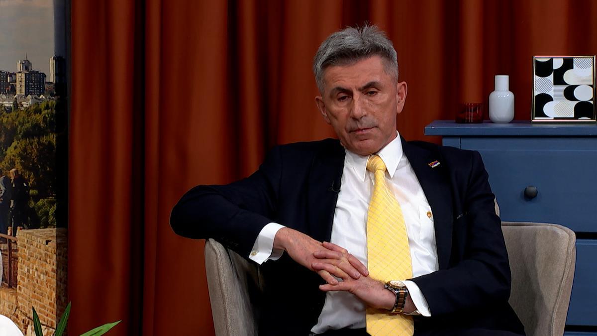 slobodan-dimitrijevic,-predsednik-nacionalnog-pokreta-srp:-dok-traje-sednica-saveta-bezbednosti-svedocimo-iseljavanju-srba-sa-kim slobodan-dimitrijevic,-predsednik-nacionalnog-pokreta-srp:-dok-traje-sednica-saveta-bezbednosti-svedocimo-iseljavanju-srba-sa-kim