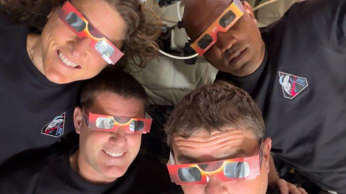 jedinstvene-fotografije-koje-ce-vam-zadrzati-pogled:-nasa-je-svetu-pokazala-nesto-sto-nismo-videli-decenijama!