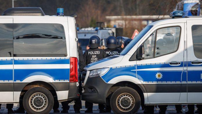 tukli-muskarca-pa-napravili-selfi-uhapseni-srbi-tinejdzeri-u-nemackoj-zbog-teskog-incidenta