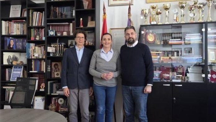 razmena-znanja-i-iskustva:-matematicka-gimnazija-potpisace-ugovor-sa-petnicom