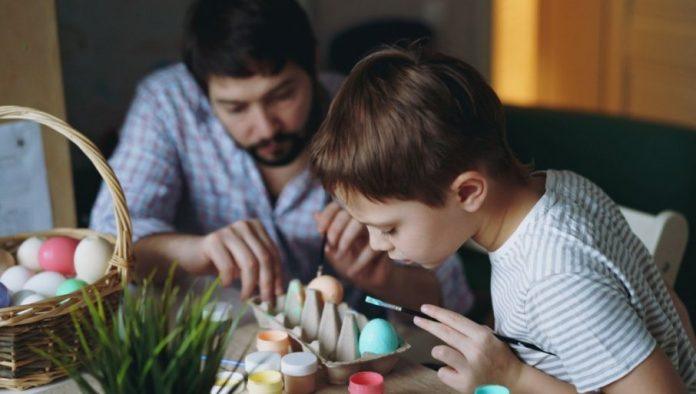 evo-kako-da-skinete-farbu-od-jaja-sa-prstiju-u-jednom-potezu:-resenje-imate-vec-u-kuhinji