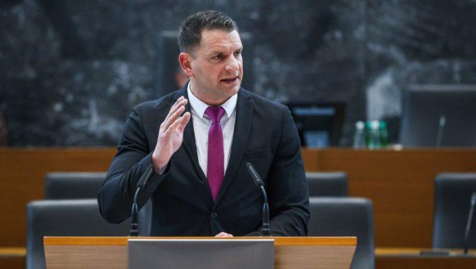 srbin-na-celu-slovenackog-parlamenta:-ana-brnabic-cestitala-zoranu-stevanovicu