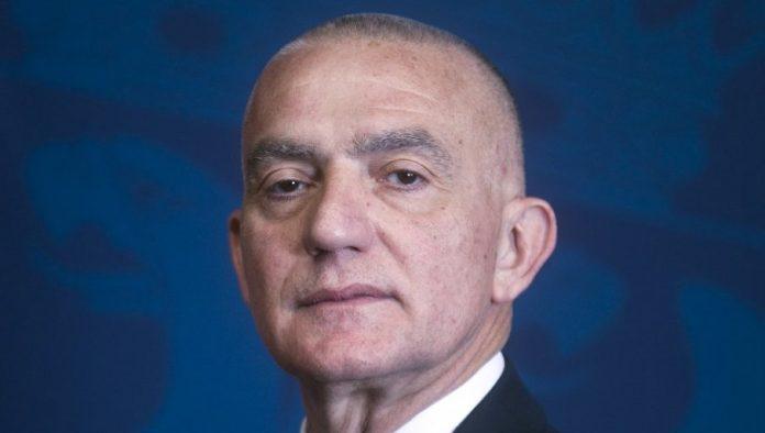 ministar-vujic-cestitao-uskrs-patrijarhu-i-vernicima:-neka-radost-vaskrsenja-ispuni-sva-srca-ljubavlju