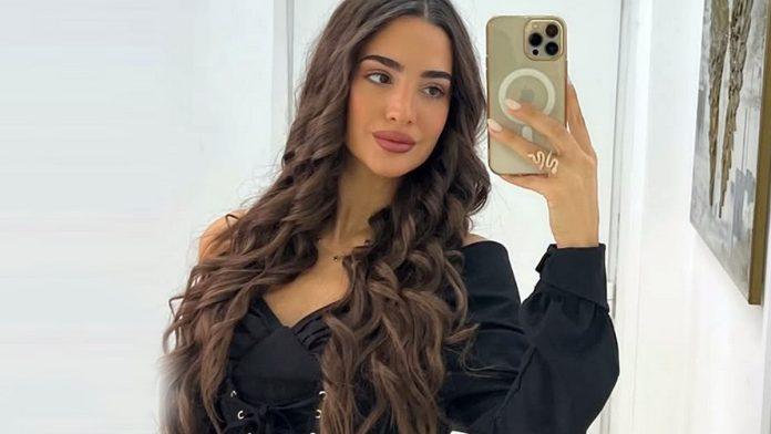 nove-silikonske-grudi-u-prvom-planu-andela-duricic-objavila-sliku-iz-teretane-u-topu-i-helankama:-sve-na-njoj-puca