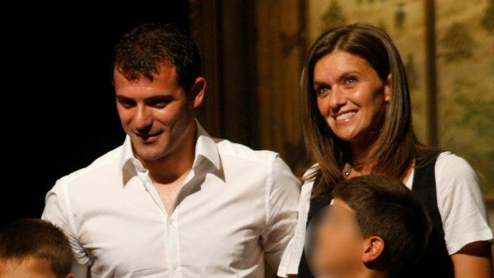 rodila-mu-tri-sina,-nema-kucnu-pomocnicu-i-ne-prati-modu-evo-ko-je-bivsa-supruga-dejana-stankovica-od-koje-se-razveo-nakon-23-godine:-“zaljubio-sam-se-cim-sam-je-video”