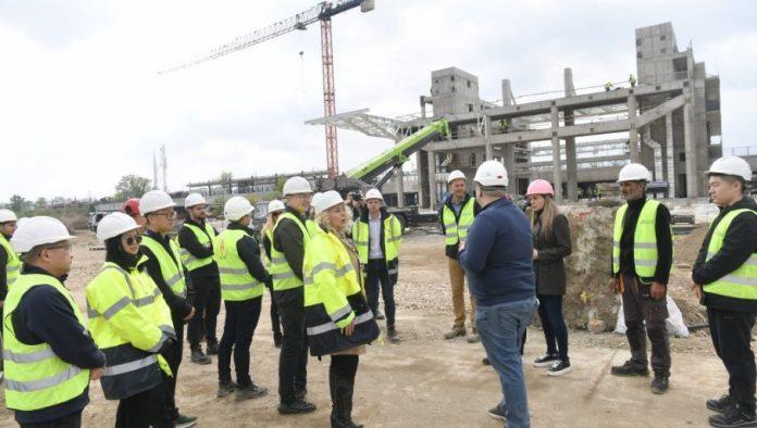 “napreduju-radovi-na-kompleksu-zeleznicke-stanice-novi-beograd”-sofronijevic:-nastavljamo-da-gradimo-srbiju