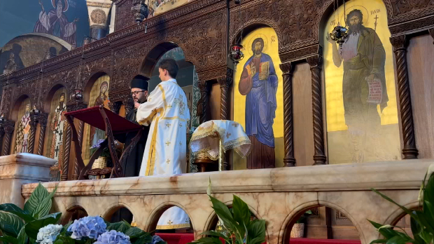 Васкрс-у-Великој-Британији,-хиљаде-верника-у-Цркви-Светог-Саве-у-Лондону Васкрс-у-Великој-Британији,-хиљаде-верника-у-Цркви-Светог-Саве-у-Лондону