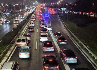 NA PUTEVIMA BEZ GUŽVI, USLOVI ZA VOŽNJU DOBRI Oglasio se AMSS: Evo kako je na graničnim prelazima na-putevima-bez-guzvi,-uslovi-za-voznju-dobri-oglasio-se-amss:-evo-kako-je-na-granicnim-prelazima