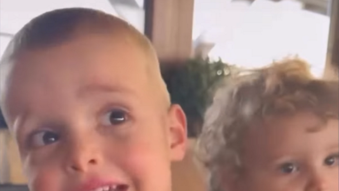 (video)-krstan-raznatovic-peva-na-ruskom-pridruzio-mu-se-mladi-brat-isaija,-raznezili-sve:-ceca-i-veljko-podelili-snimak-iz-doma-raznatovica