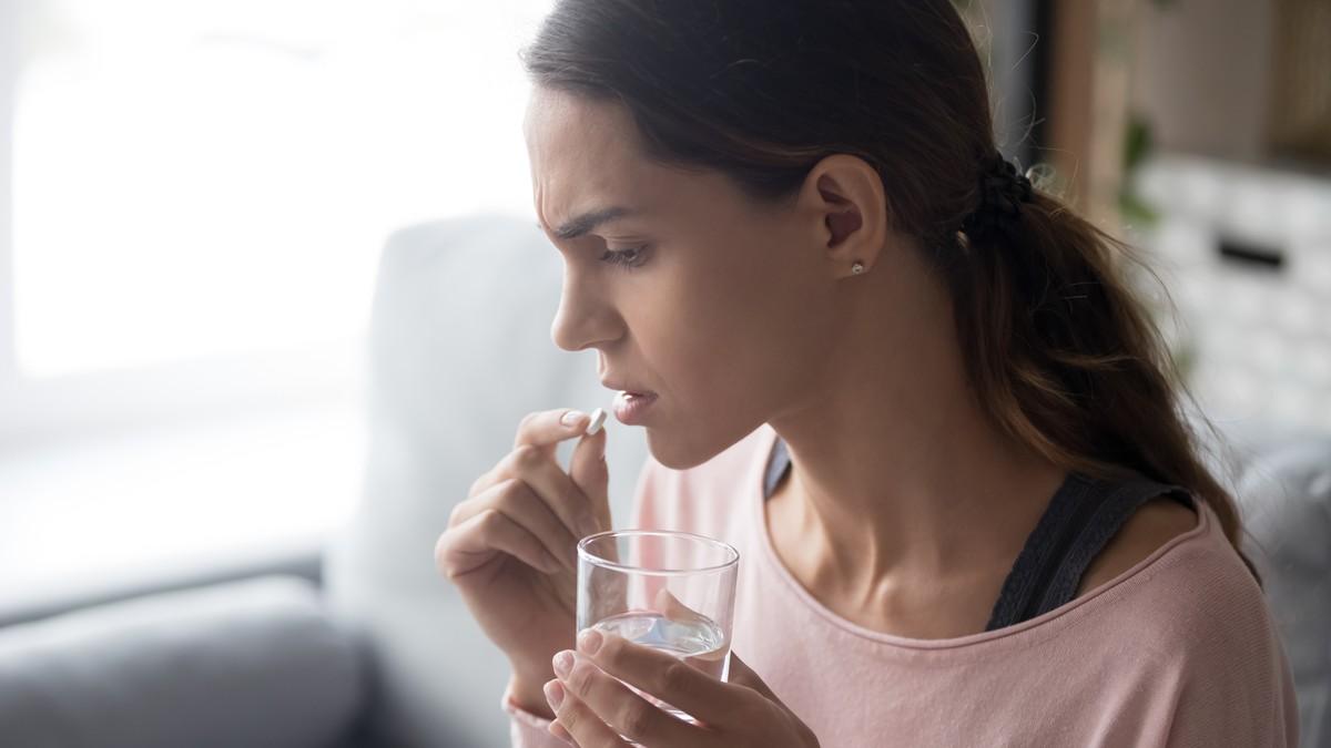 koliko-cesto-moze-da-se-uzima-ibuprofen-za-bol-ili-temperaturu:-doktor-otkriva-za-koliko-deluje-i-trenutak-kada-treba-prestati-sa-njim koliko-cesto-moze-da-se-uzima-ibuprofen-za-bol-ili-temperaturu:-doktor-otkriva-za-koliko-deluje-i-trenutak-kada-treba-prestati-sa-njim