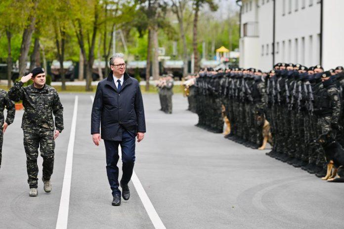 predsednik-vucic-o-sutrasnjem-vaznom-sastanku-u-vojsci-srbije:-prisustvuje-i-ceo-vrh-republike-srpske,-novi-predsednik-karan,-dodik,-zeljka-cvijanovic