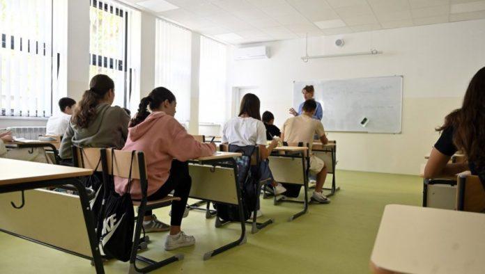 od-sutra-daci-ponovo-u-klupama:-uskoro-ih-ceka-novi-predah