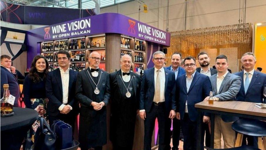 srbija-na-vinitaly:-jacanje-globalne-pozicije-vina-i-rakija-i-promocija-wine-vision-by-open-balkan srbija-na-vinitaly:-jacanje-globalne-pozicije-vina-i-rakija-i-promocija-wine-vision-by-open-balkan