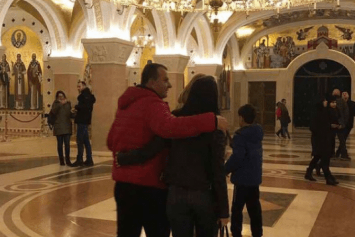 porodicna-tragedija-nase-pevacice:-muz-joj-umro-u-mukama,-a-familija-se-odrekla-nakon-ovoga!