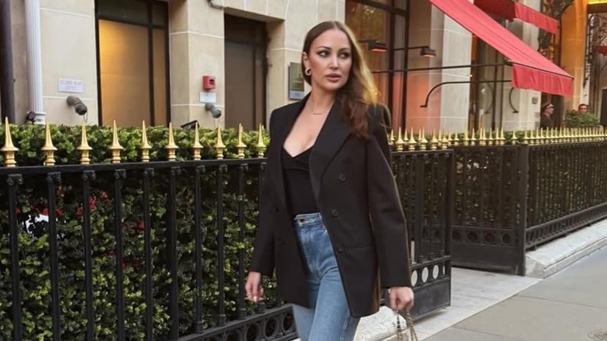 sik-izdanje-aleksandre-prijovic-prosetala-parizom-skockana-od-glave-do-pete:-cipele-nema-ko-nije-primetio-(foto) sik-izdanje-aleksandre-prijovic-prosetala-parizom-skockana-od-glave-do-pete:-cipele-nema-ko-nije-primetio-(foto)