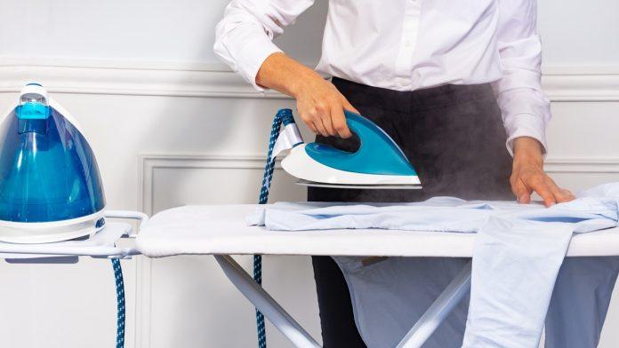 nikada-ne-ostavljajte-vodu-u-pegli-na-paru-nakon-peglanja:-evo-zasto