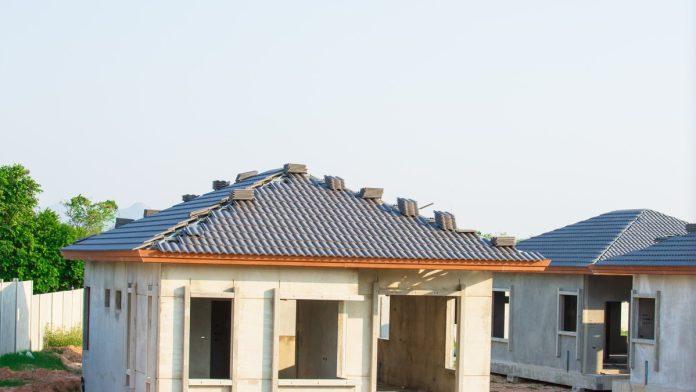 montazna-kuca-je-spas-za-one-koji-nisu-kreditno-sposobni-da-kupe-stan:-“kljuc-u-ruke”-i-veliko-dvoriste-na-selu-sve-cesci-izbor-porodica