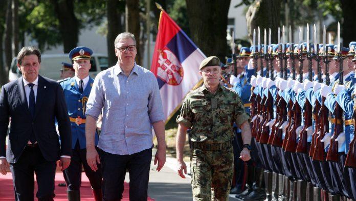 vucic-danas-sa-najvisim-rukovodstvom-ministarstva-odbrane-i-vojske-srbije