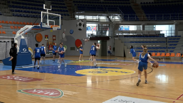 Кошаркашице-нишког-“Студента”-против-непоражене-“Црвене-звезде” Кошаркашице-нишког-“Студента”-против-непоражене-“Црвене-звезде”