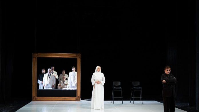 “glembajevi”-iz-sombora-stizu-u-beograd:-predstava-u-reziji-gorcina-stojanovica-u-jugoslovenskom-dramskom-pozoristu