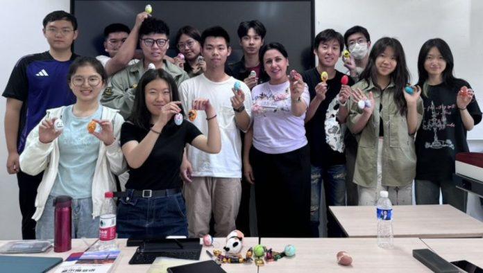 decu-u-kini-ucim-i-kako-se-slavi-vaskrs:-lektorka-natasa-radosavljevic-gaberova,-o-zivotu-u-pekingu-(foto)